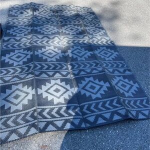 4x6 Reversible Outdoor Rug Mat for Camping, RV, Tailgate, Parties